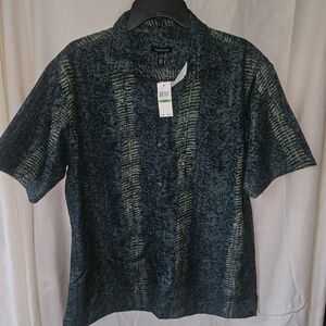 Van Heusen Men's Short Sleeve Button-Up Shirt in Dark Green Print